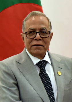 President of Bangladesh, Md. Abdul Hamid, on the sidelines of the International Solar Alliance (ISA) Summit, in New Delhi on March 11, 2018 (cropped).jpg