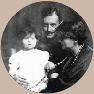 Manon+Gropius+Alma 1918 (round-frame-194x194)