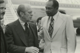 Gerald Ford arrives at LAX (1976-10-07)(1)