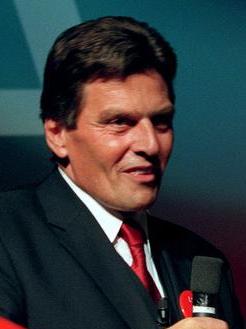 Bundeskanzler Viktor Klima (cropped).JPG