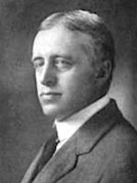 Irving Babbitt (1865–1933).png
