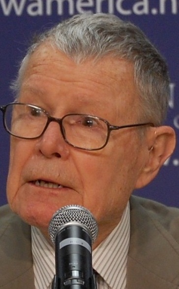 Thomas C. Schelling close-up (cropped)