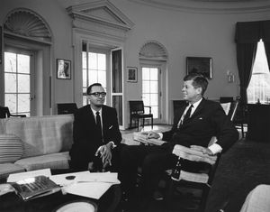 JFK and Gonzalo Facio Segreda July 6, 1962.jpg
