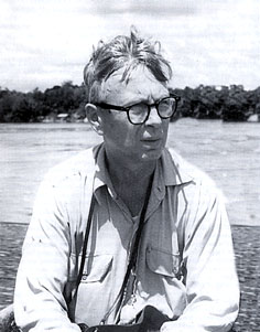 Dean Amadon (ornithologist, born 1912).jpg
