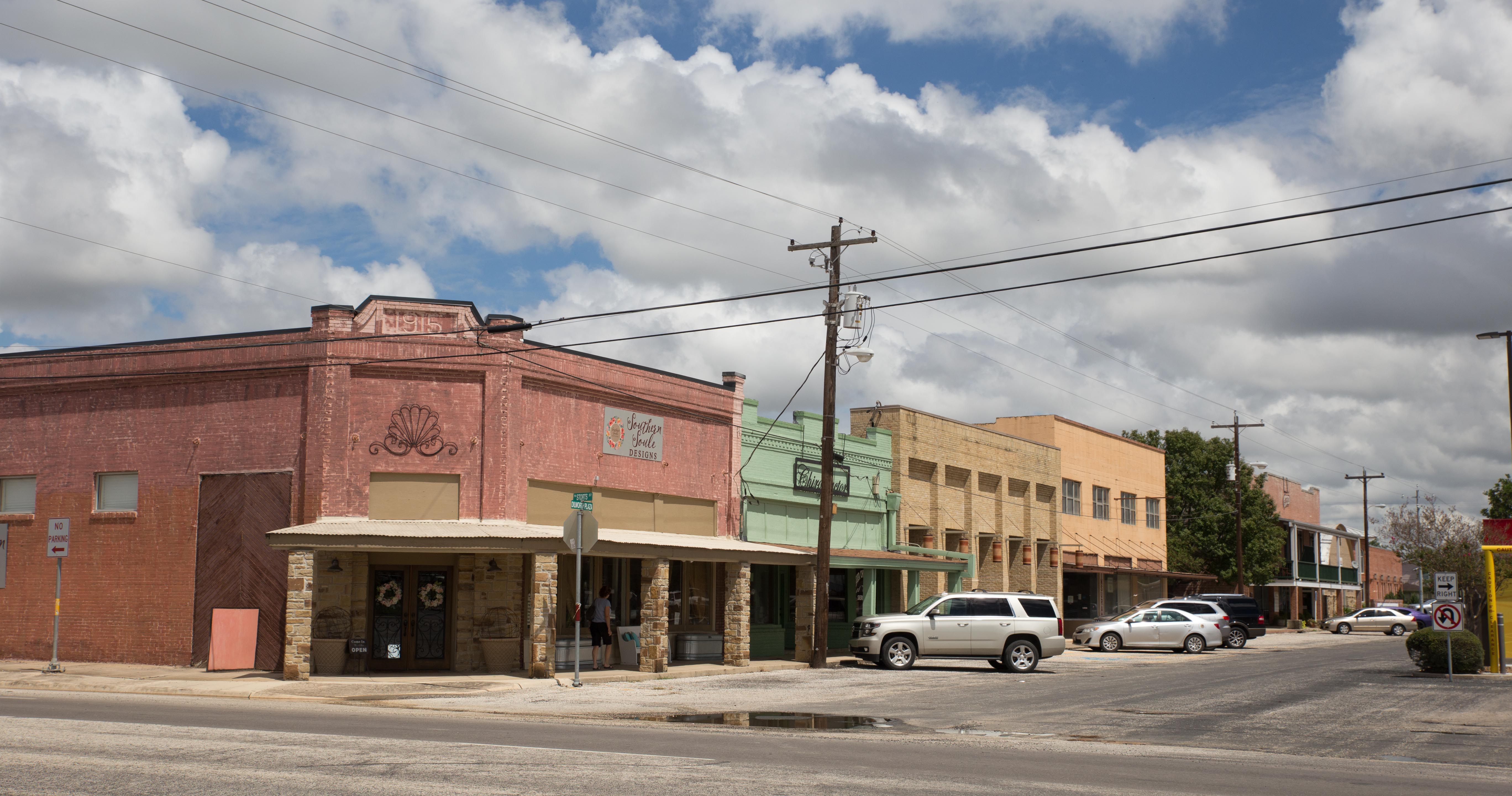 Image Poth, Texas (1 of 1)