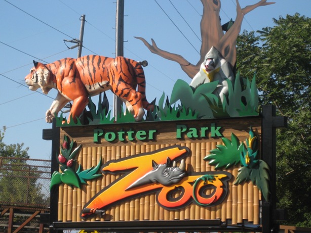 PotterParkZoo Lansing RoadSign