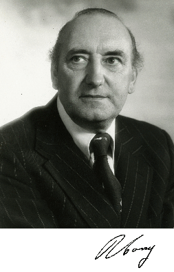Raymond Casey (geologist).gif