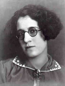 Photo of María Dolores Velázquez Rivas.jpg