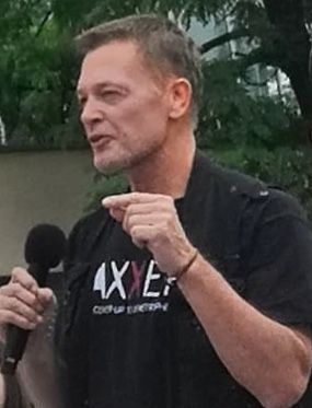 Andrew Wakefield 2019 (cropped).jpg