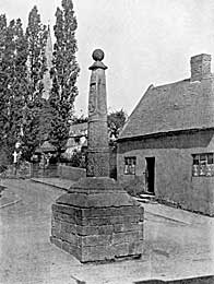 Stapleford Cross in 1906
