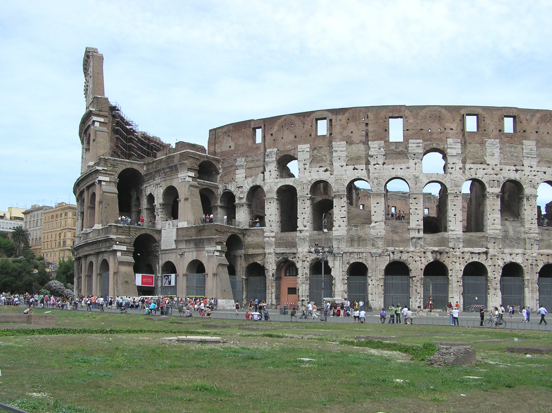 Дом колизей. Колизей в древнем Риме. Колизей и Пантеон. Колизей контрфорсы. Архитектура средневековья Колизей.