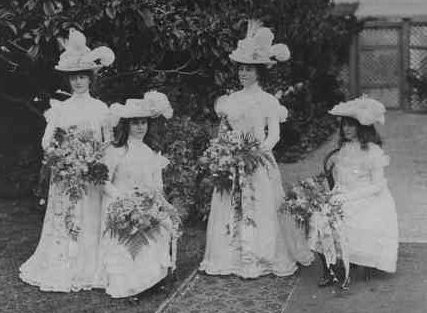 Elsie Bonython Bridesmaids-18 April 1900-B30390