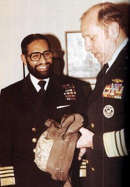Admiral Shariff with US Counterpart Admiral Crowe in the Pentagon.jpg