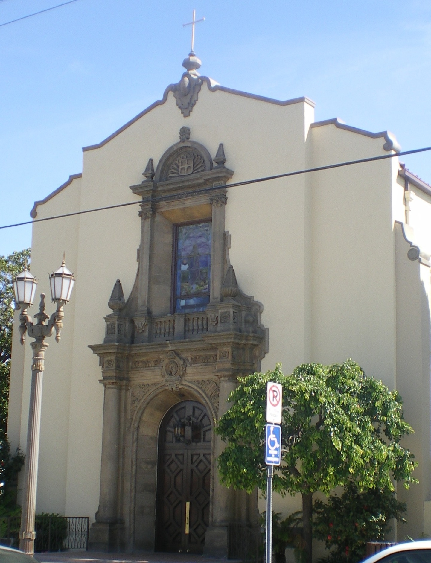 Image: Holy Family Catholic Church, Glendale, California (cropped)