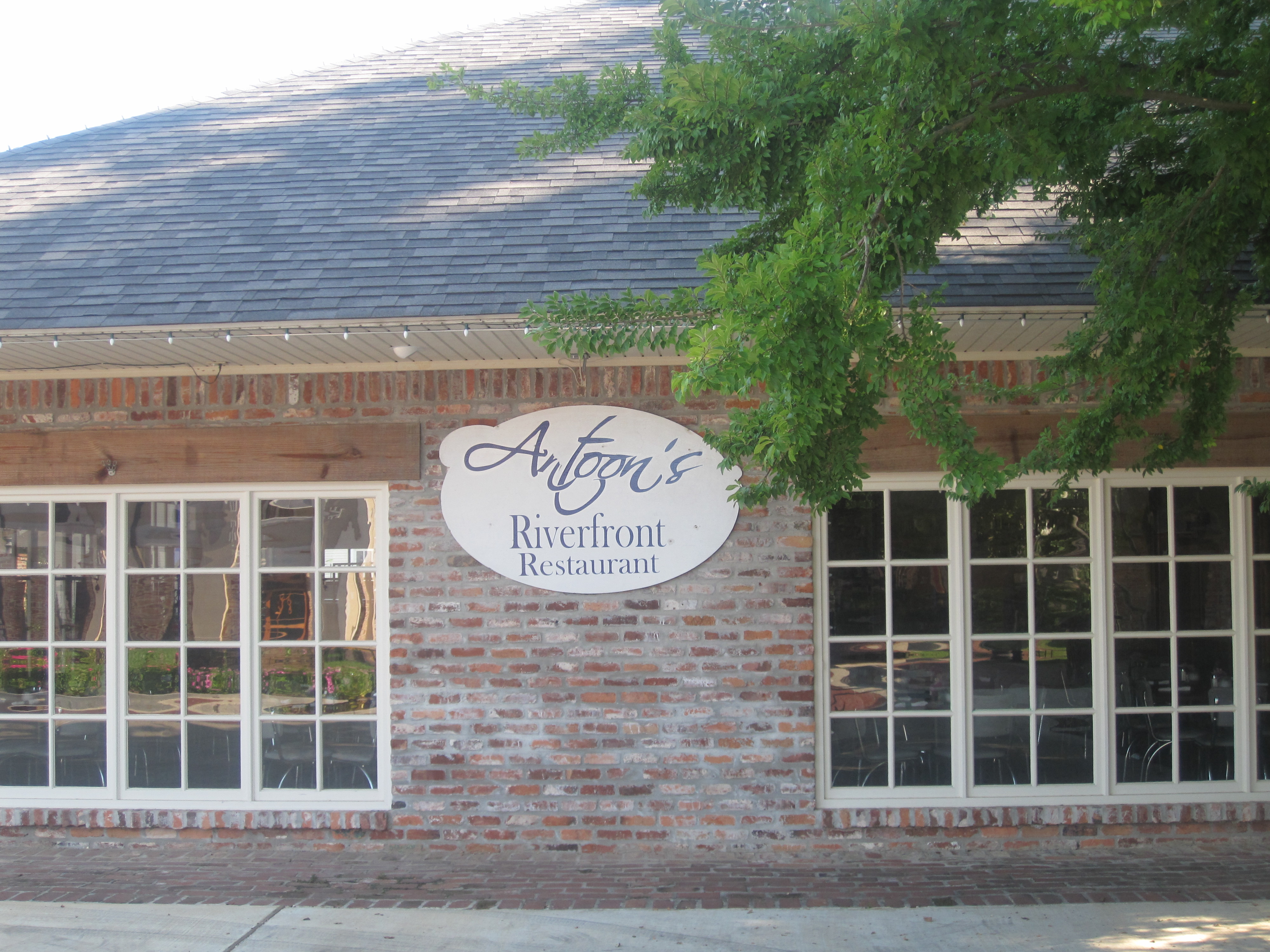 Image Antoon's Riverfront Restaurant in Natchitoches, LA IMG 1907