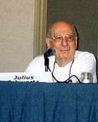 Julius Schwartz in 2002.jpg