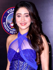 Shivangi Joshi snapped at the 30th SOL Lions Gold Awards 2024 (cropped).jpg