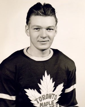 Wally Stanowski Leafs.jpg