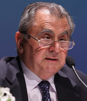 KKTC Başbakanı İrsen Küçük (12) (6955203999) (cropped 2)