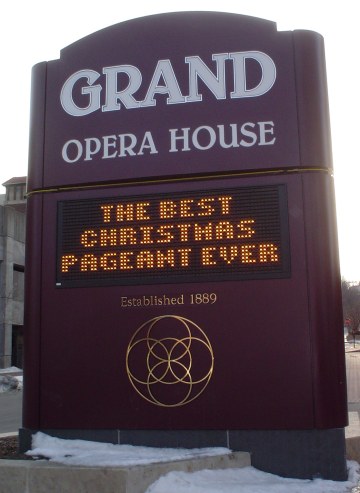 GrandOperaHouseDubSign