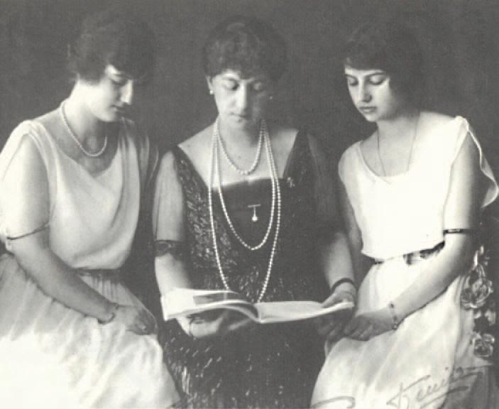 Princess Maria of Greec with her two daughters