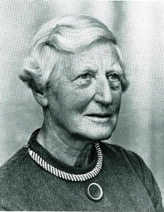 Black and white portrait photograph of Sheina Macalister Marshall in her later years