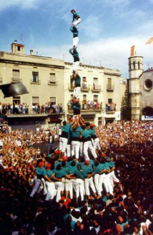 1er pilar de 8 amb folre i manilles carregat del segle XX Castellers de Vilafranca