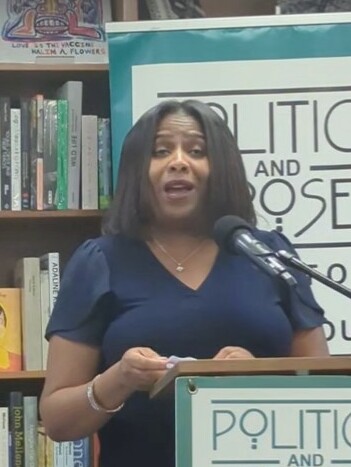 Nikki M. Taylor at Politics and Prose (cropped)