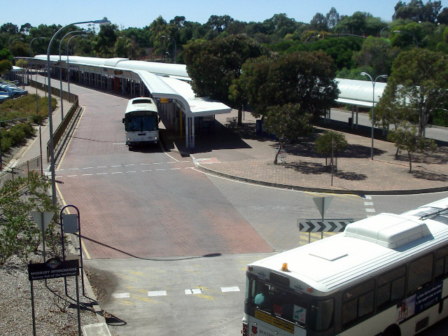Adelaide O-Bahn, Modbury Interchange (overpass-northeast)