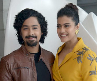 Riddhi Sen and Kajol promoting Helicopter Eela (cropped)