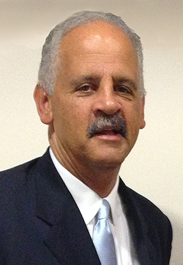 Stedman Graham and Grant Schreiber during an interview in Cape Town, 2014 (cropped).jpg