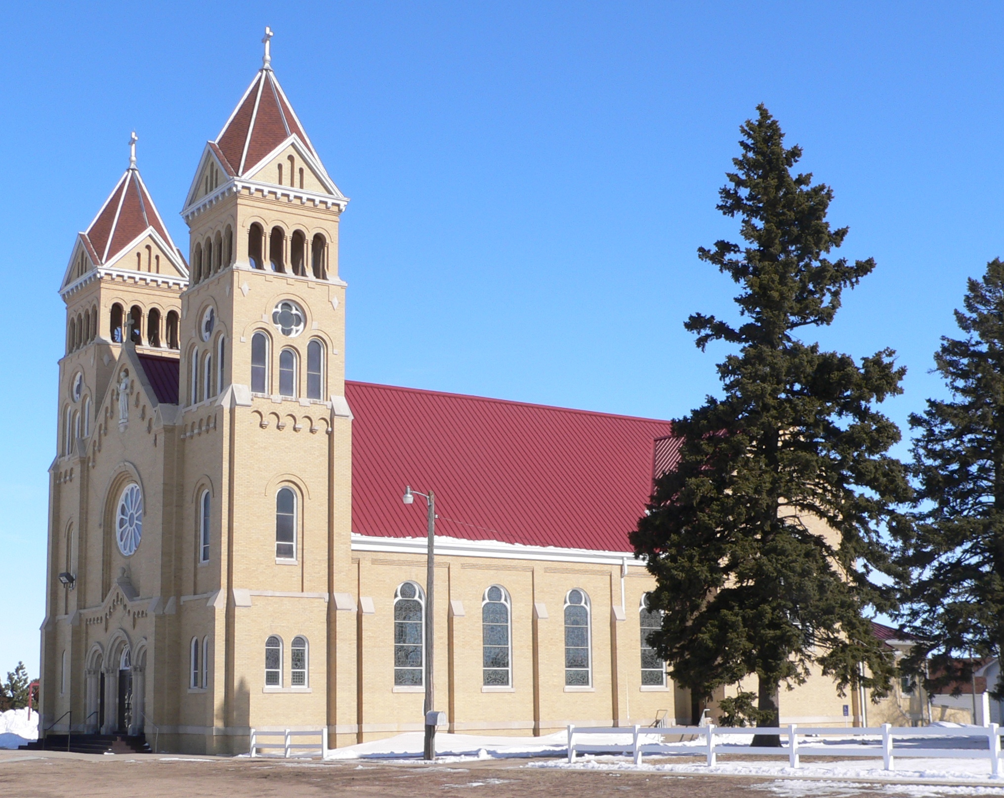 Image St. Bonaventure church (Raeville, Nebraska) from SW 2