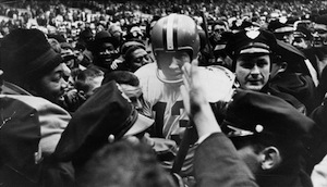 Cleveland Browns quarterback Frank Ryan, 1964
