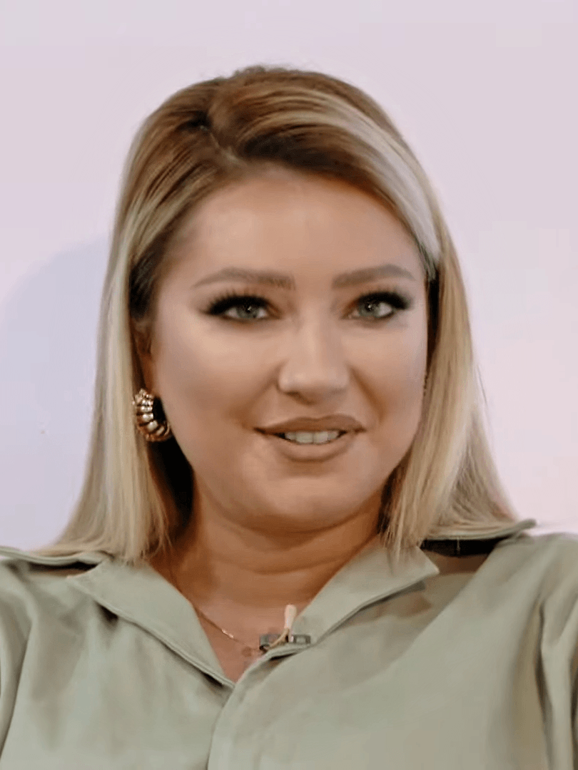 Image Ronela Hajati, 2021 A