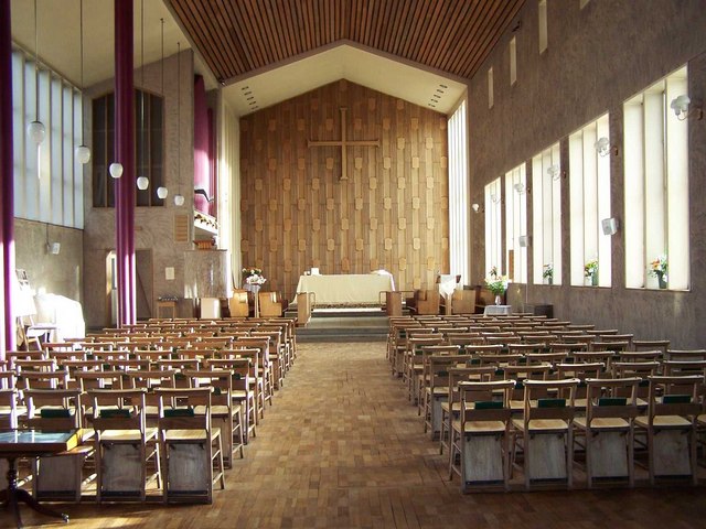 Emmanuel Church, Bentley - geograph.org.uk - 668222