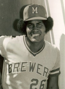 Carlos Velazquez Brewers.jpg