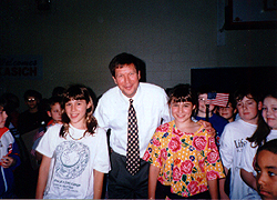John Kasich with daughters 00