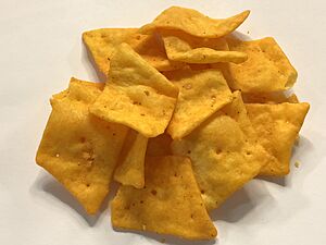2020-09-29 21 09 38 A sample of Cheddar Sour Cream and Onion Cheez-It Snap'd in the Dulles section of Sterling, Loudoun County, Virginia