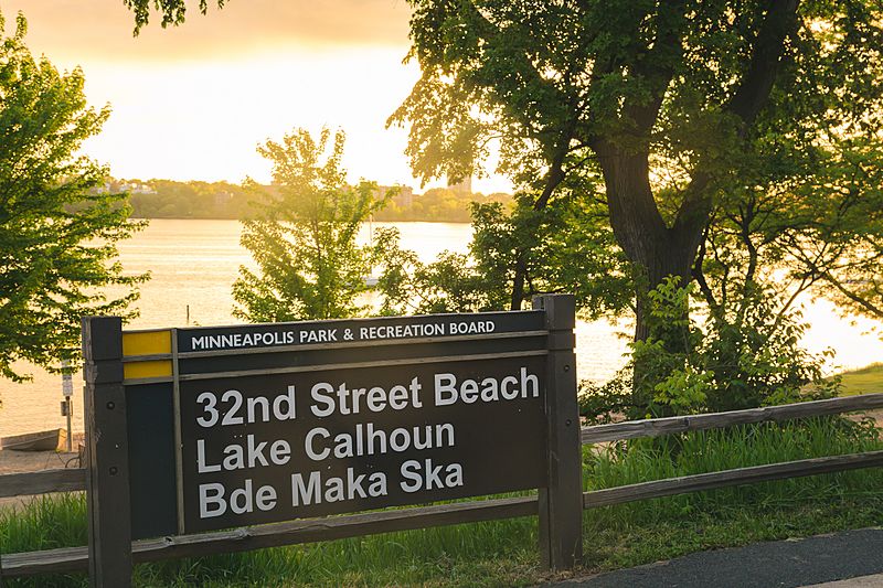 Image: 32nd Street Beach Lake Calhoun Bde Maka Ska Minneapolis