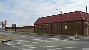 Adams and Main, Bowling Green