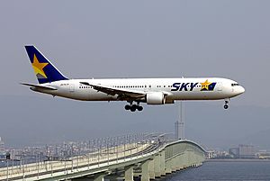 Boeing 767-38E-ER, Skymark Airlines AN0824997
