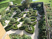 Broughton castle garden