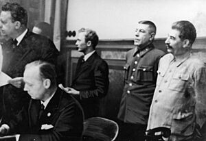Bundesarchiv Bild 183-H27343, Dtsch.-Sowjet. Grenz- u. Freundschaftsvertrag