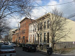 Chestnut Street in Betts-Longworth