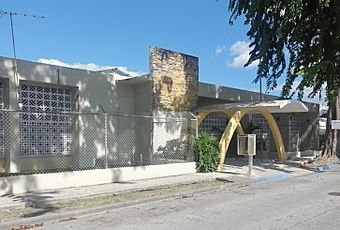Edificio YMCA de Ponce, Calle Nazaret, Urbanización Santa María, Barrio Canas Urbano, Ponce, Puerto Rico, mirando al noreste (DSC07148B).jpg