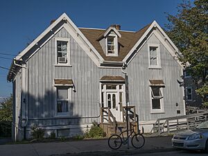 Fleming House 3