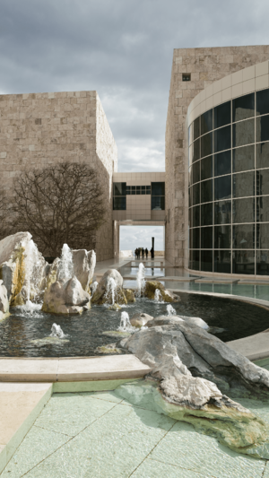 Getty Center fountain California from NW on 2009-02-08