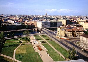 Hammond Slides Leningrad 04