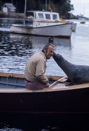 Harry Goodridge and André the Seal (1974)