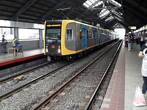 LRT-1 Blumentritt 2011